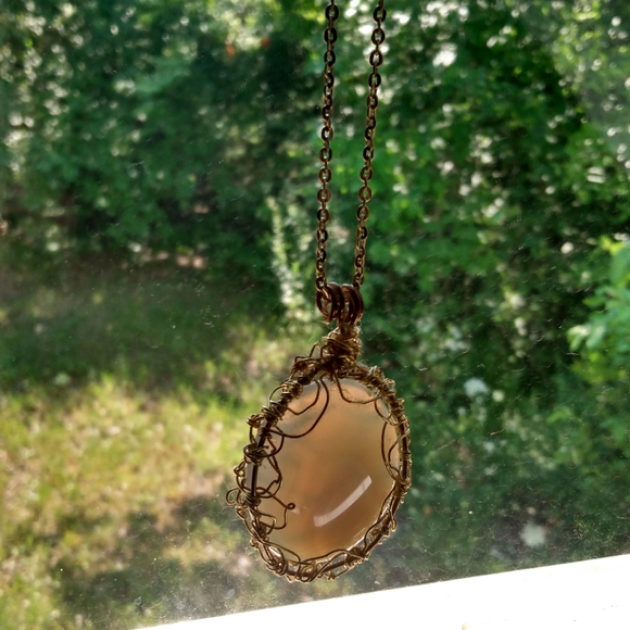 Handmade Raw moonstone necklace. - Picture 4 of 4